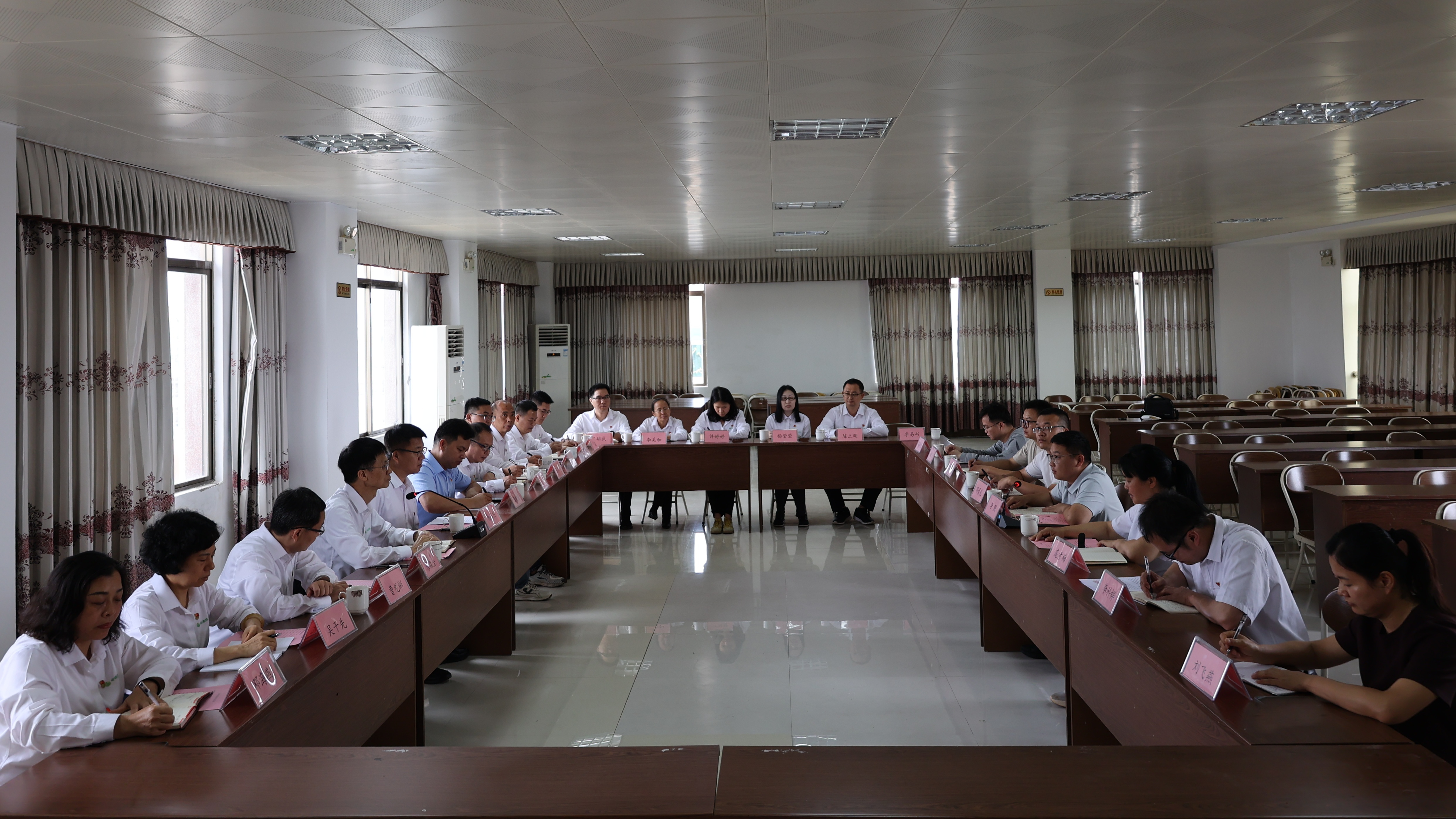 雷林公司机关第一党支部、红湖农场机关...